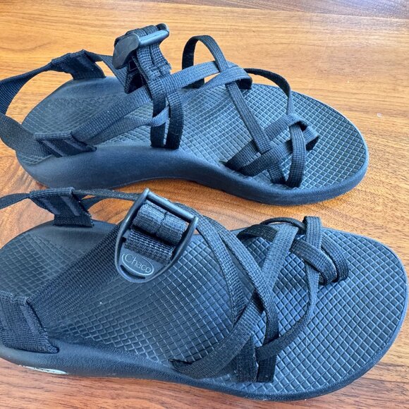 Chaco Shoes - Gently used Chacos